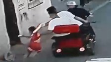 Adana'da 8 yaşındaki çocuk güpegündüz saldırıya uğradı