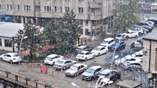 Erzurum'a mayıs ortasında kar yağdı