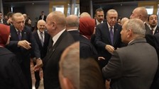 Tiran'da dikkat çeken anlar: Cumhurbaşkanı Erdoğan Aliyev ve Paşinyan'la sohbet etti