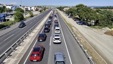 Tekirdağ-İstanbul yolunda tatil dönüşü yoğunluğu