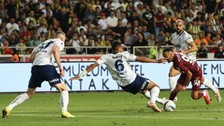 Fenerbahçe, küme düşen Hatay'dan 4 gol yedi