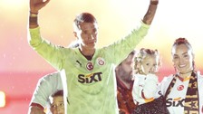 Muslera veda etti: Canlı yayında açıkladı!