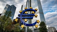 ECB'den sürpriz hamle: Faizler hedefin altındaki enflasyonla düştü