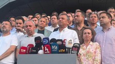 Özgür Özel Ferdi Zeyrek için helallik alırken gözyaşlarına hakim olamadı