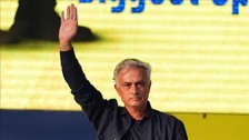 Fenerbahçe Mourinho ile devam kararı aldı