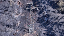 Yangın bölgesinde enerji hatlarının onarımı başladı