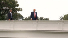 Trump, Beyaz Saray'ın çatısına çıktı, neden diye sorulunca 'yürüyüş' dedi