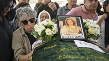 Gülden Özel Son Yolculuğuna Uğurlandı