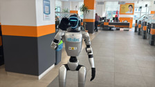 Robot Festman'a fahri kimlik belgesi
