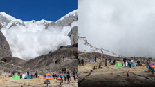 Nepal'de dağcıların kampına çığ düştü