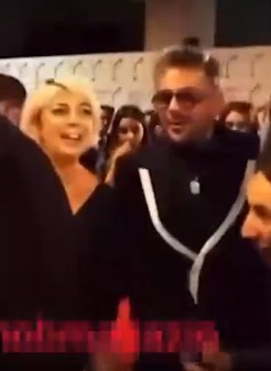 Yalı Çapkını dizisinin Orhan ve Gülgün'ü ele ele görüntülendi - Resim: 9