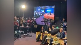 'İzabelya' Şarkısı ile Ünlenen Fevzi Kaan Şimdi de Cumhurbaşkanı Erdoğan İçin Çaldı