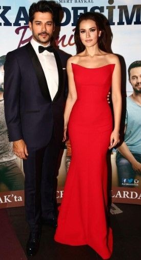 Burak Özçivit Fahriye Evcen'i hediyeye boğmaya devam ediyor! 2. bebek hediyesi tam 10 milyon! Bakın Karan'ın kardeşi minik Kerem kime benziyor - Resim: 16