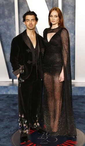 Game of Thrones'un Sansa Stark'ı Sophie Turner boşanıyor! Turner 4 yıllık eşi Joe Jonas boşanıyor! Ayrılığın şoke eden sebebi... - Resim: 5