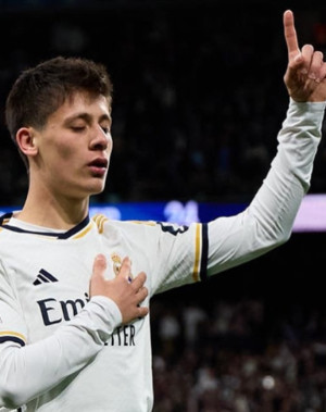 Arda Güler, Real Madrid'de ekim ayının oyuncusu seçildi