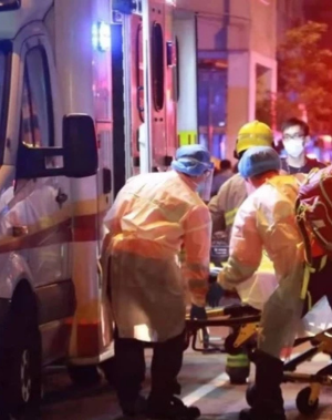 Hong Kong'da yangın felaketi: 1 ölü, 8 yaralı