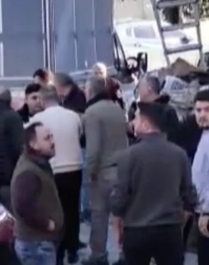 Polise hakaret edip satırla saldıran madde bağımlısı şahıs tutuklandı