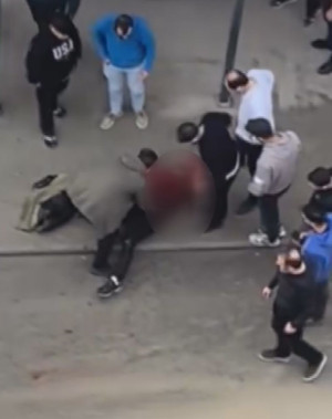 Avcılar'da bıçaklı kavga: 1 ağır yaralı