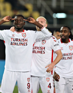 Samsunspor, Kuzey Makedonya'da tur kapısını araladı