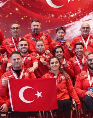 Milli para halterciler'den 20 madalya