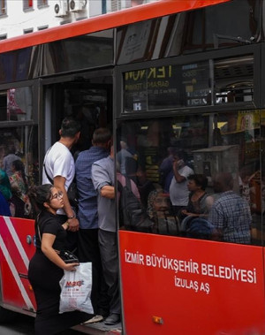 İzmir'de toplu ulaşıma zam