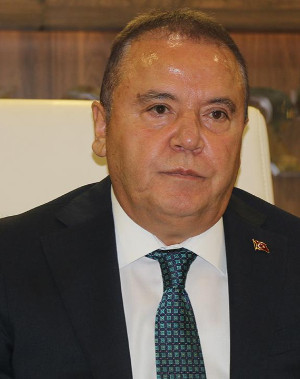 Muhittin Böcek hakkında tutuklama kararı