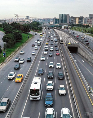 İstanbul'da bugün bazı yollar trafiğe kapanacak