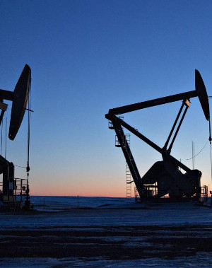 Brent petrolün varili 76,60 dolardan işlem görüyor