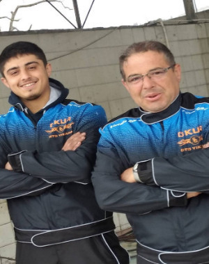 Oğlunu kurtarmak isterken o da akıma kapıldı: 2 ölü