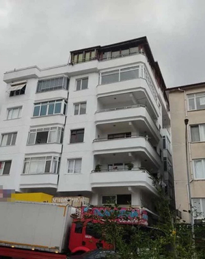 Evinin balkonundan düşerek hayatını kaybetmişti! Ünlü sanatçı Güllü'nün cenaze programı belli oldu - Resim: 2