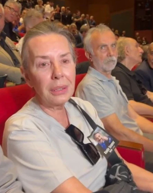 Yeşilçam'ın usta oyuncusu Kadir İnanır son yolculuğuna uğurlanıyor - Resim : 3
