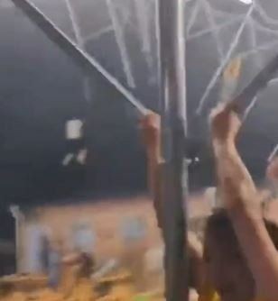 Çin'deki fırtına insanları havaya uçurdu! Korku dolu anlar - Resim: 4