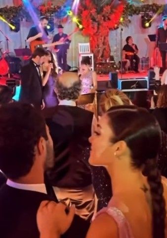 Sabancılar'da bir 'istenmeyen gelin' vakası daha! Arzu Sabancı'dan Hande Erçel'e veto: Hakan Sabancı ile ayrıldılar! - Resim: 7