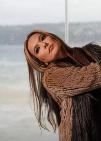 Konser için tekneyle yola çıkan Demet Akalın kaza geçirdi! Tekne battı... Ekibiyle zor anlar yaşadı - Resim: 7