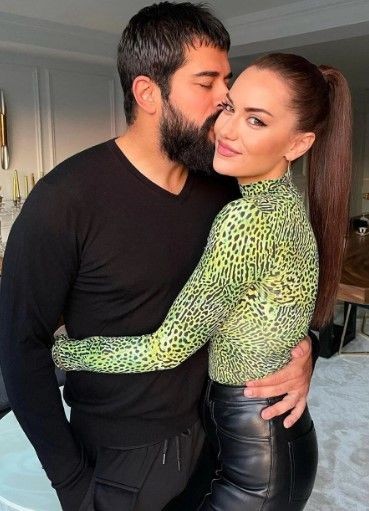 Burak Özçivit Fahriye Evcen'i hediyeye boğmaya devam ediyor! 2. bebek hediyesi tam 10 milyon! Bakın Karan'ın kardeşi minik Kerem kime benziyor - Resim: 21