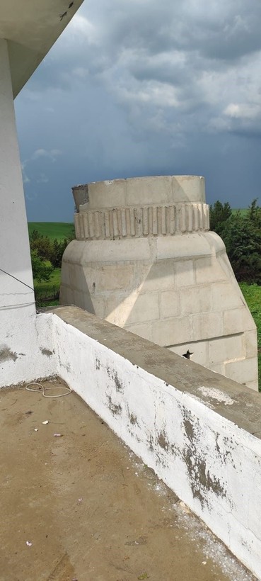 Diyarbakır'ın Silvan ilçesinde fırtına minareleri yıktı, çatılar uçtu - Resim: 5