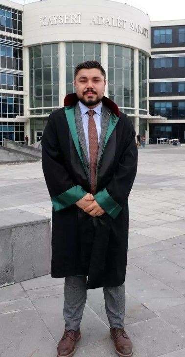 Kayseri'de alkol masasına çıkartılıp dans ettirilen 7 yaşındaki kız çocuğu bulunamadı! Ailenin avukatından dikkat çeken sözler - Resim: 4