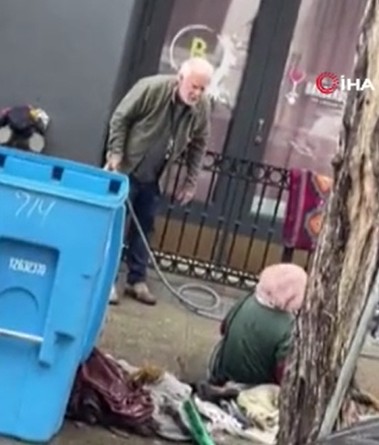 Hollywood'da medeniyet gösterisi yapmasını biliyorsunuz ama! - Resim: 3