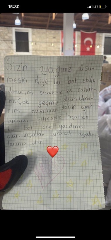 Çocukların gönderdikleri yardımların üzerine yazdıkları notlar hepimizin gözlerini doldurdu - Resim: 33