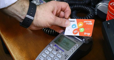 Milyonlarca yemek kartı kullanıcısını etkileyecek: Marketlerde yemek kartı ile alışveriş dönemi bitti