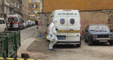 Konya’da cinnet getirerek kızlarını öldüren baba polise teslim oldu