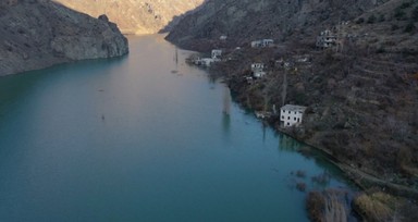 Yusufeli Barajı sonrası su altında kalacak ilçeyi görmek isteyenler Artvin'e akın ediyorlar