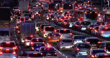 İstanbul'da yılbaşında hangi yollar trafiğe kapatılacak? Valilik, tek tek açıkladı