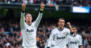 Ronaldo sonrası Mesut Özil! Arabistan ekibi devrede