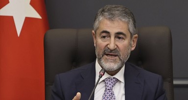 Hazine ve Maliye Bakanı Nureddin Nebati'den esnaf ve KOBİ'lere kredi paketi