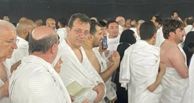 Umreye giden Ekrem İmamoğlu'nun ilk kareler