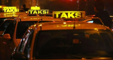 Deprem bölgesine destek olmak isteyen vatandaşların yardımları İstanbullu taksiciler tarafından ücretsiz taşınacak!