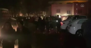 Depremin vurduğu Gaziantep'ten yürek yakan çığlıklar "Annem kaldı içerde" VİDEO İZLE