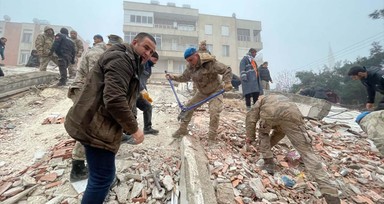 SON DAKİKA DEPREM: Maraş'taki depremin ardından akıllarda tek soru: Deprem nedeniyle tsunami olur mu?