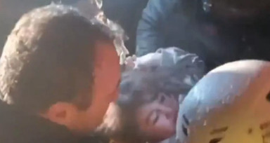 Son dakika deprem haberleri... Kahramanmaraş'ta mucize! Minik Kumsal 17 saat sonra kurtarıldı: Susadım, çok yoruldum